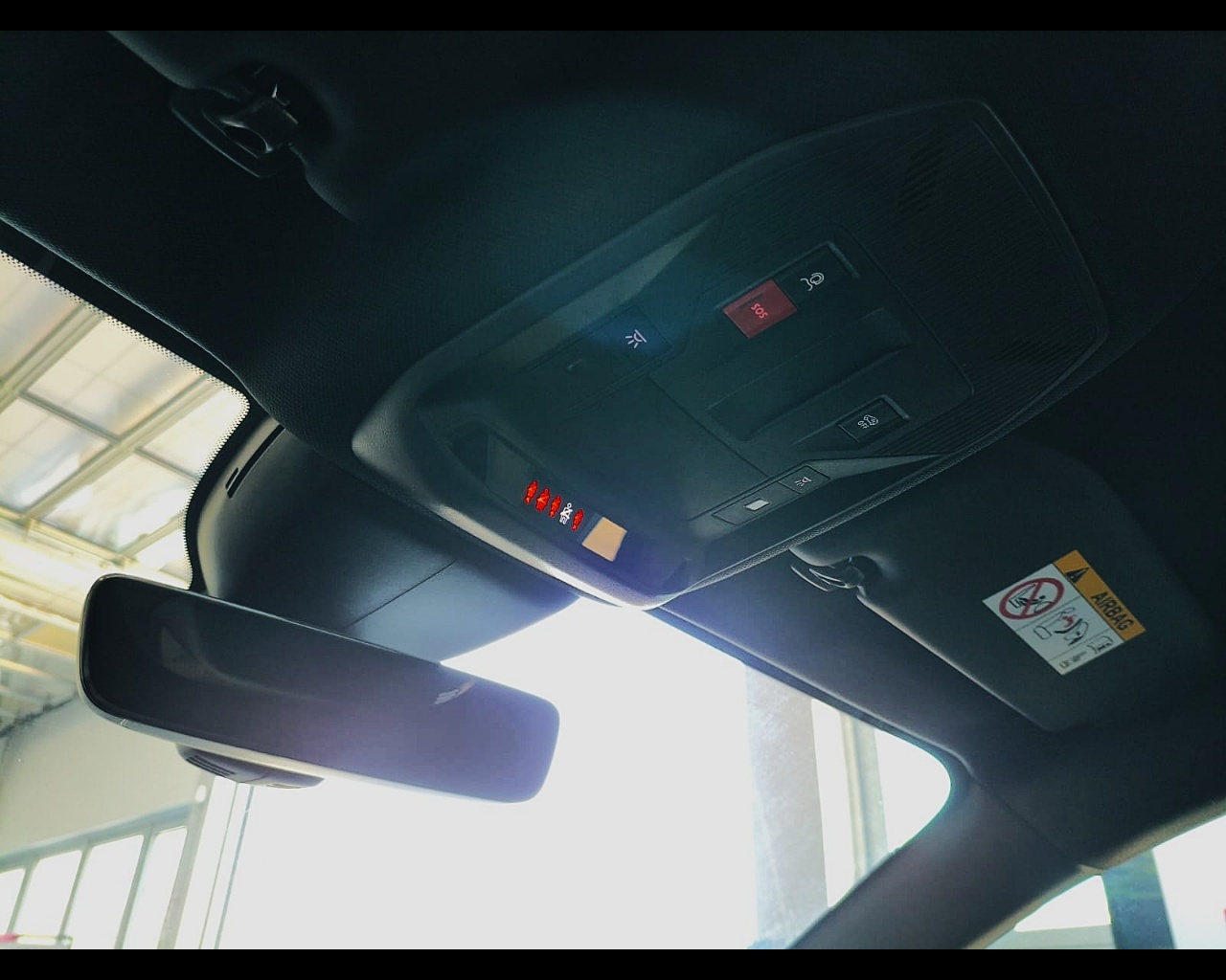 Foto PEUGEOT 408 1.2 hybrid GT 136cv e-dsc6