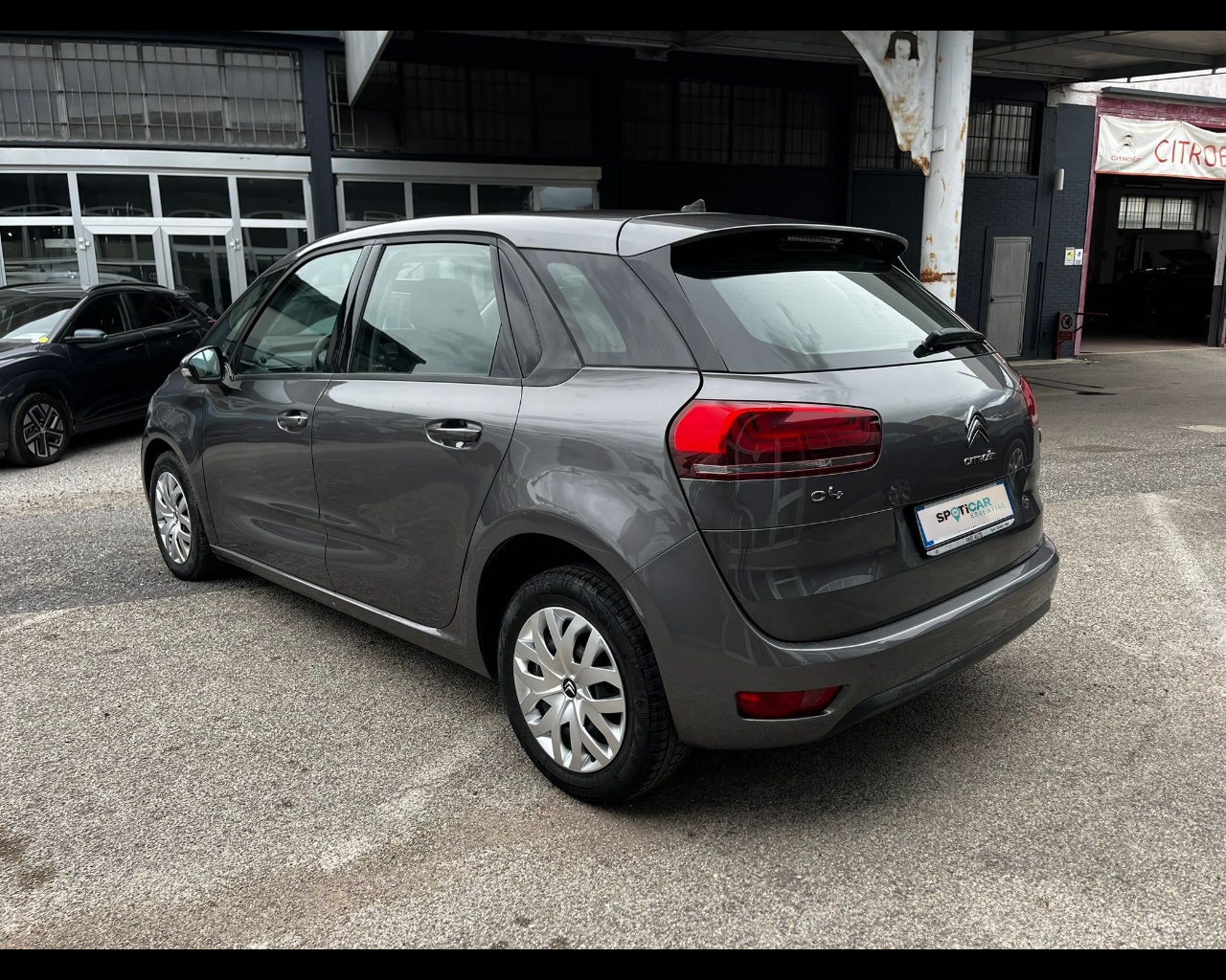 Foto CITROEN C4 Picasso 1.6 bluehdi Business s&s 100cv 