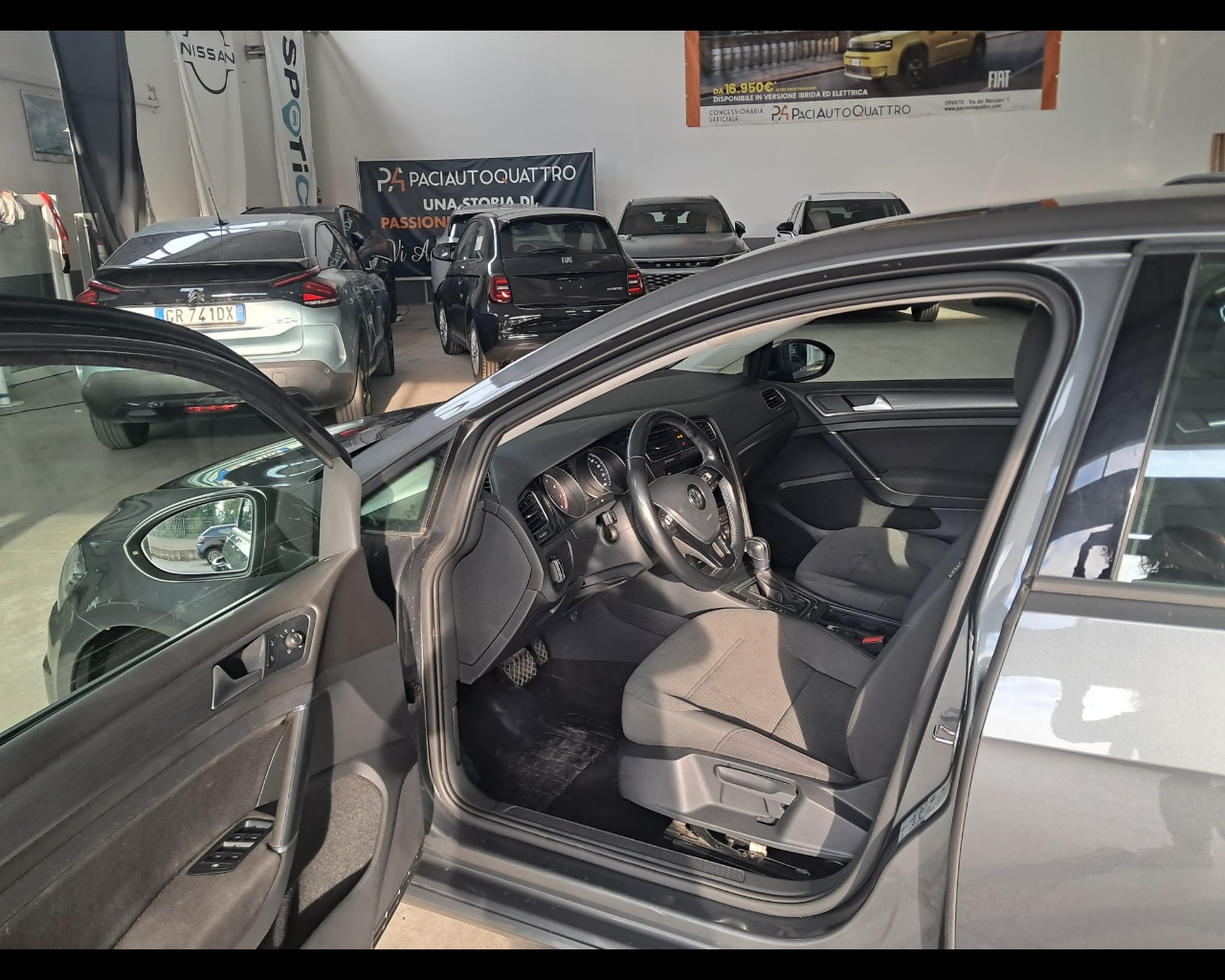 Foto VOLKSWAGEN Golf 5p 1.5 tgi Executive 130cv dsg