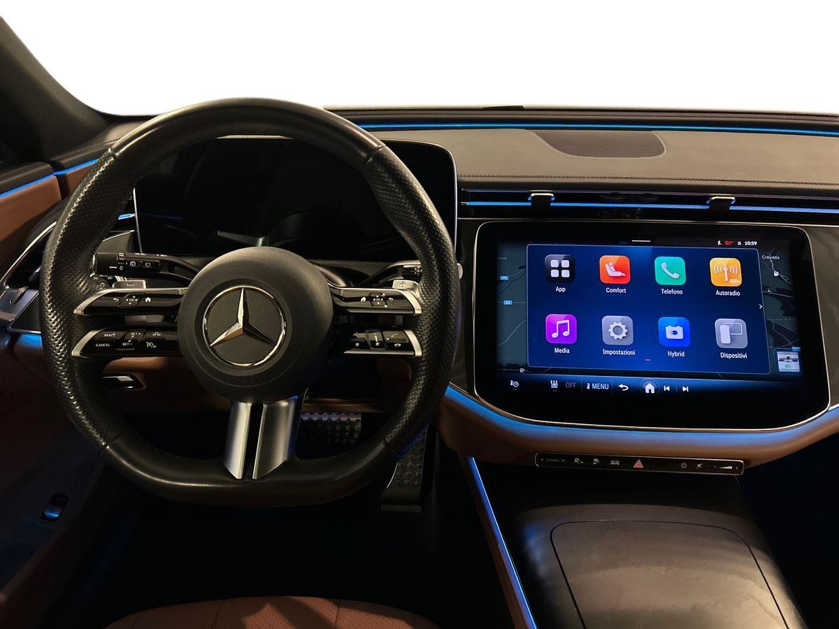 Mercedes  Classe E Station Wagon 300 de Plug in hybrid AMG Line Advanced 4Matic 9G-Tronic - 11
