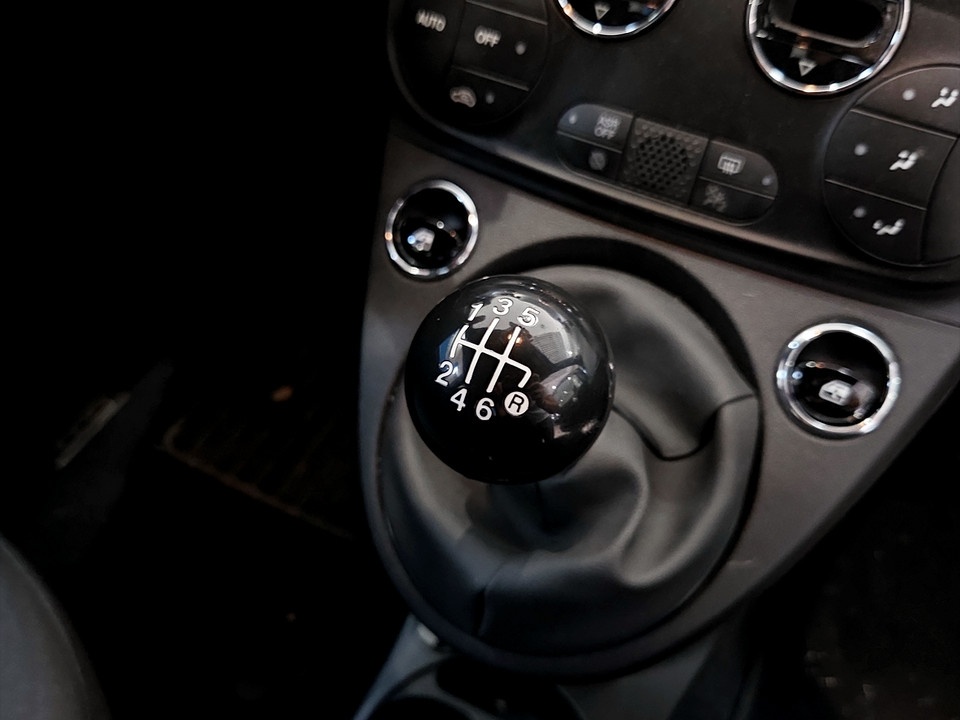 FIAT 500 500C 1.0 hybrid Dolcevita 70cv Ibrida usato - 15