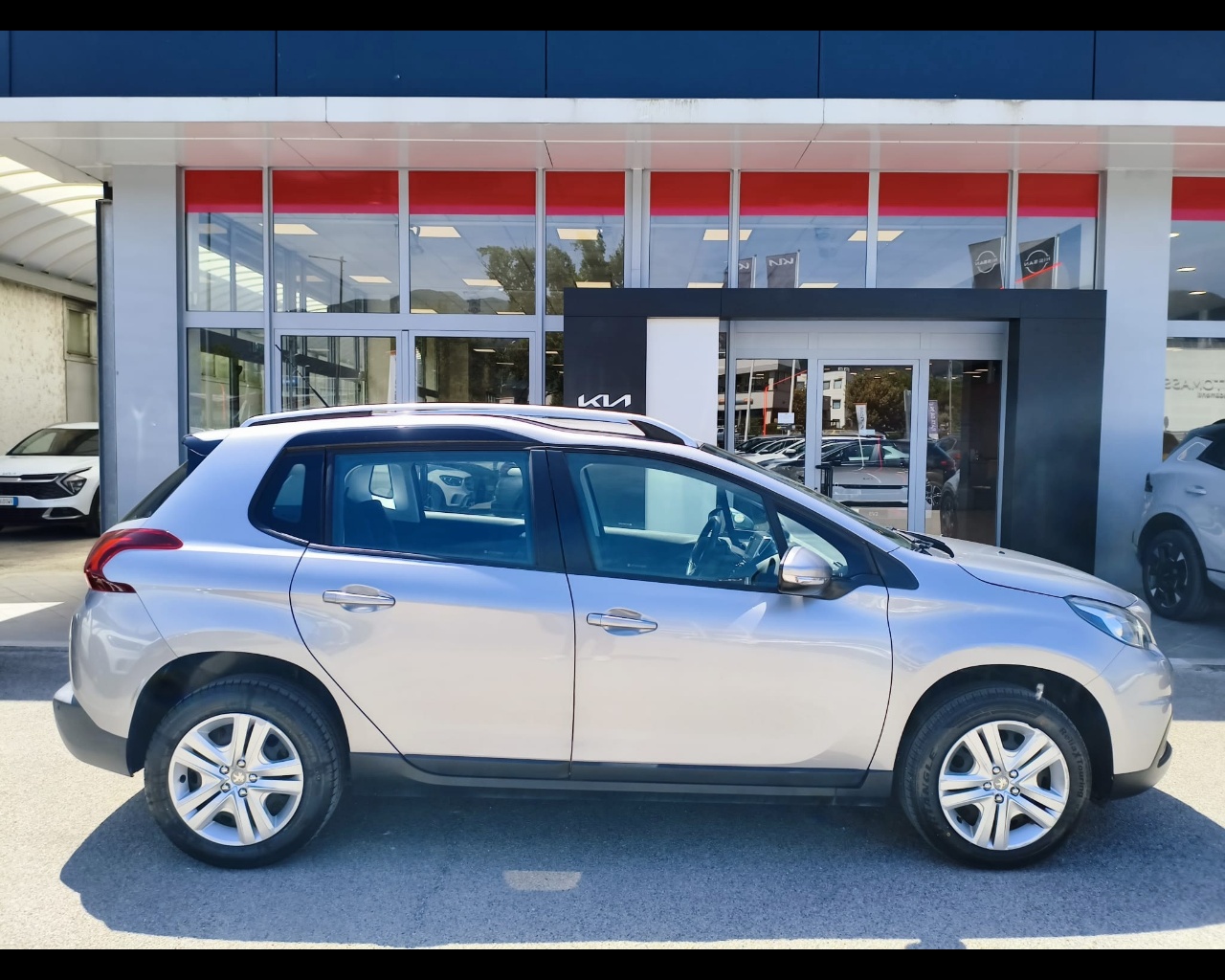 Foto PEUGEOT 2008 1.2 puretech Active s&s 82cv 