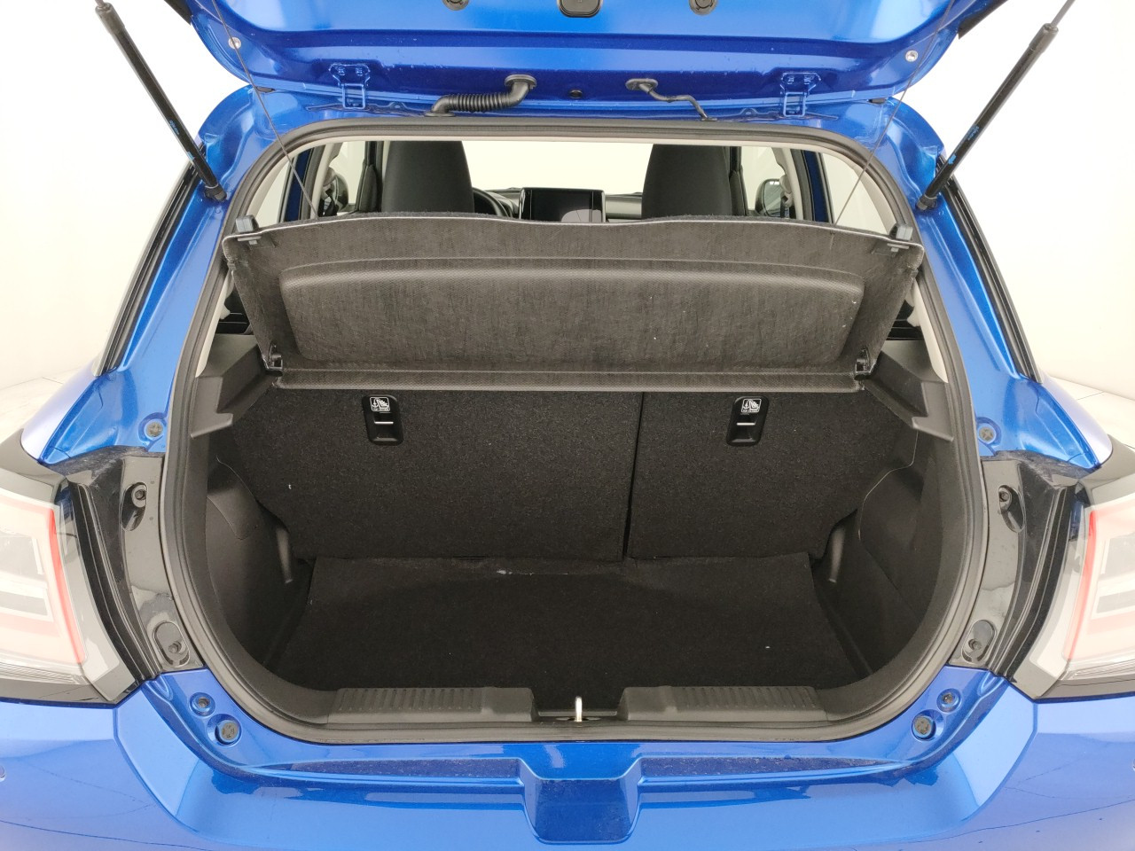 Suzuki Swift Nuovo Ibrido benzina Swift Porto Mantovano