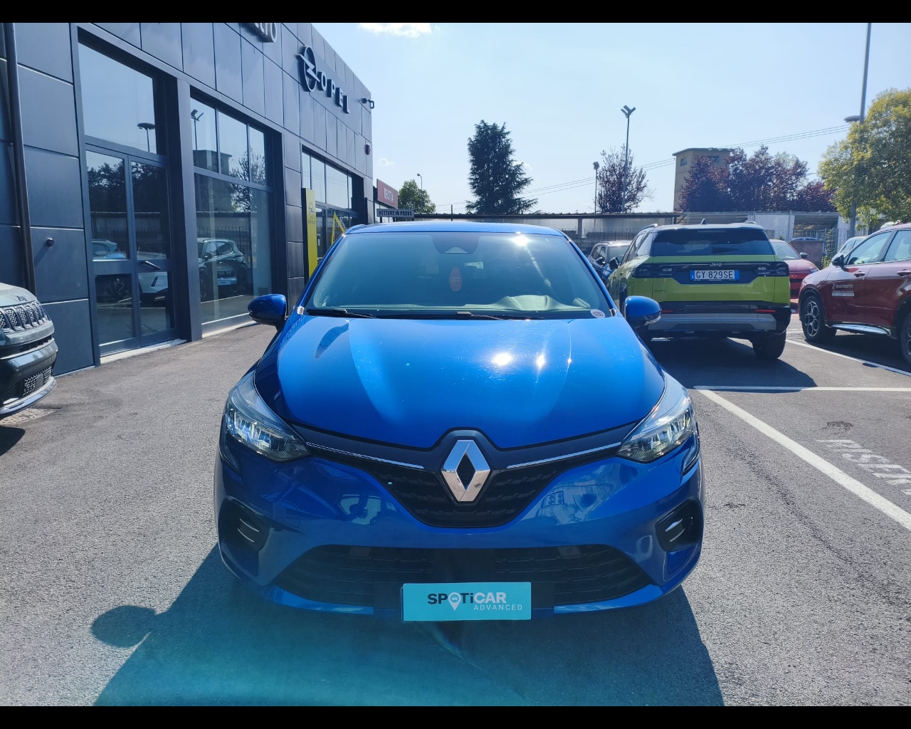 Foto RENAULT Clio 1.6 E-Tech hybrid Zen 140cv auto 