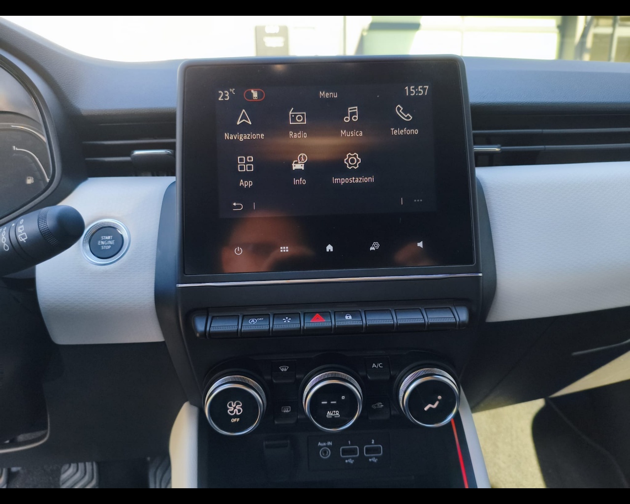 Foto RENAULT Clio 1.0 tce Techno Gpl 100cv