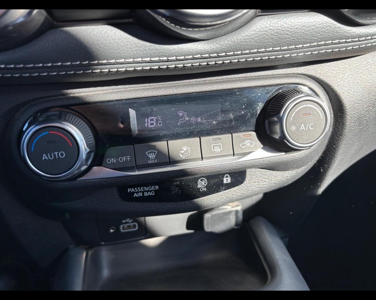 Foto NISSAN Juke 1.0 dig-t N-Connecta 114cv