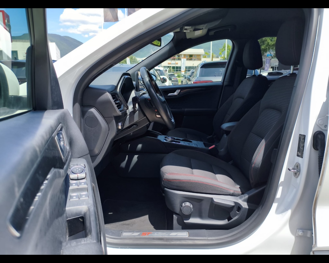 Foto FORD Kuga 1.5 ecoblue ST-Line X 2wd 120cv auto