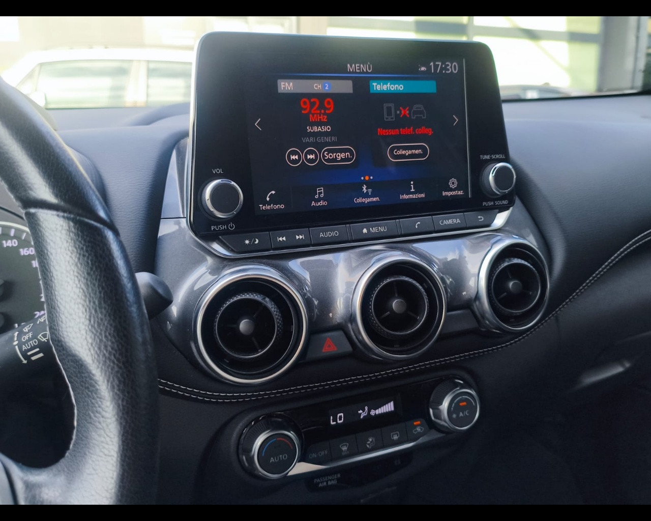 Foto NISSAN Juke 1.0 dig-t N-Connecta 114cv