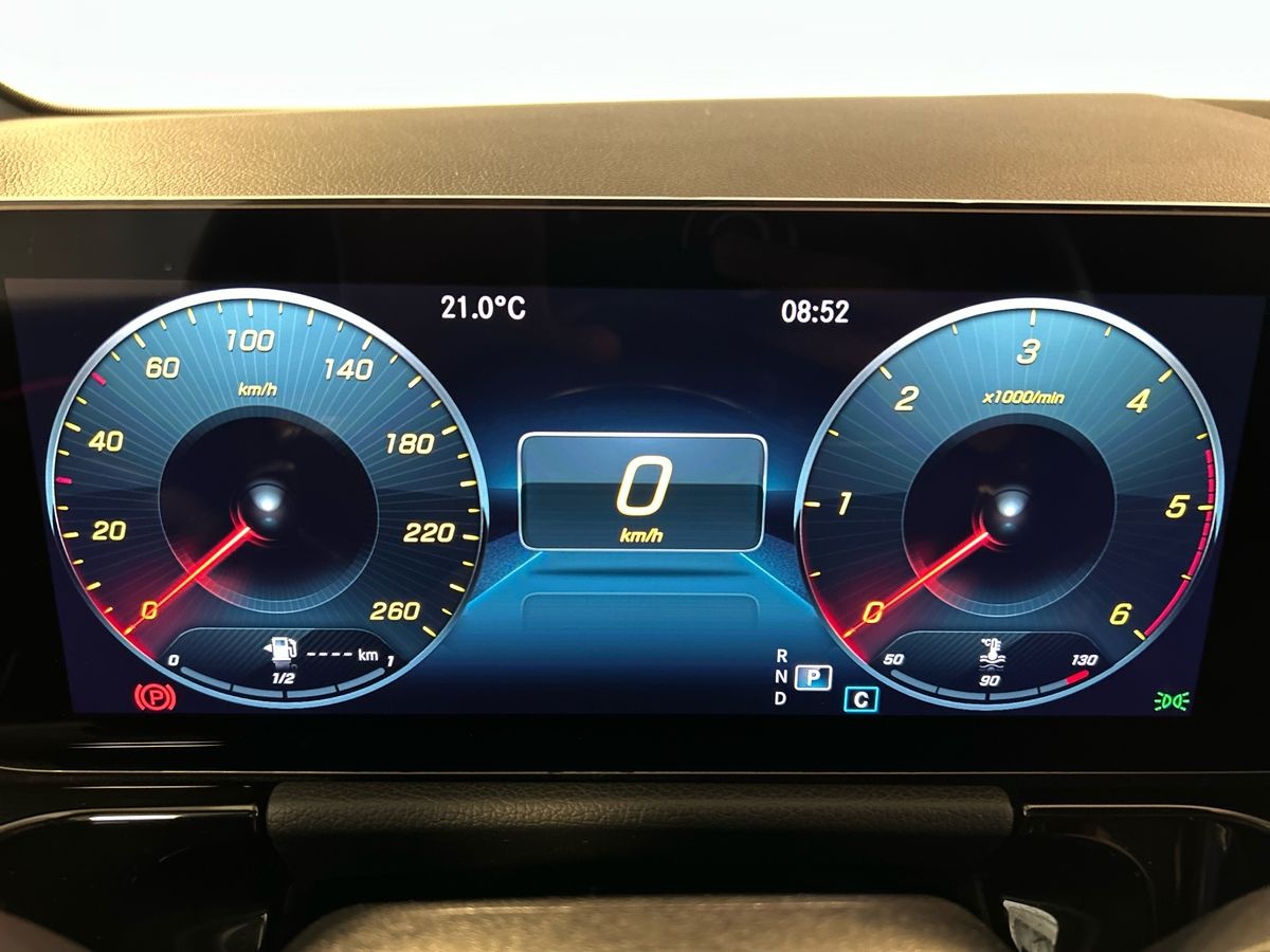 Mercedes GLA GLA 200 D Premium 8G-DCT - 13