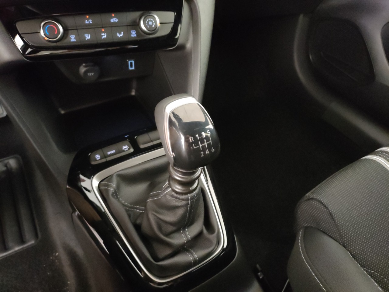 Opel Corsa Nuovo Benzina Corsa Porto Mantovano