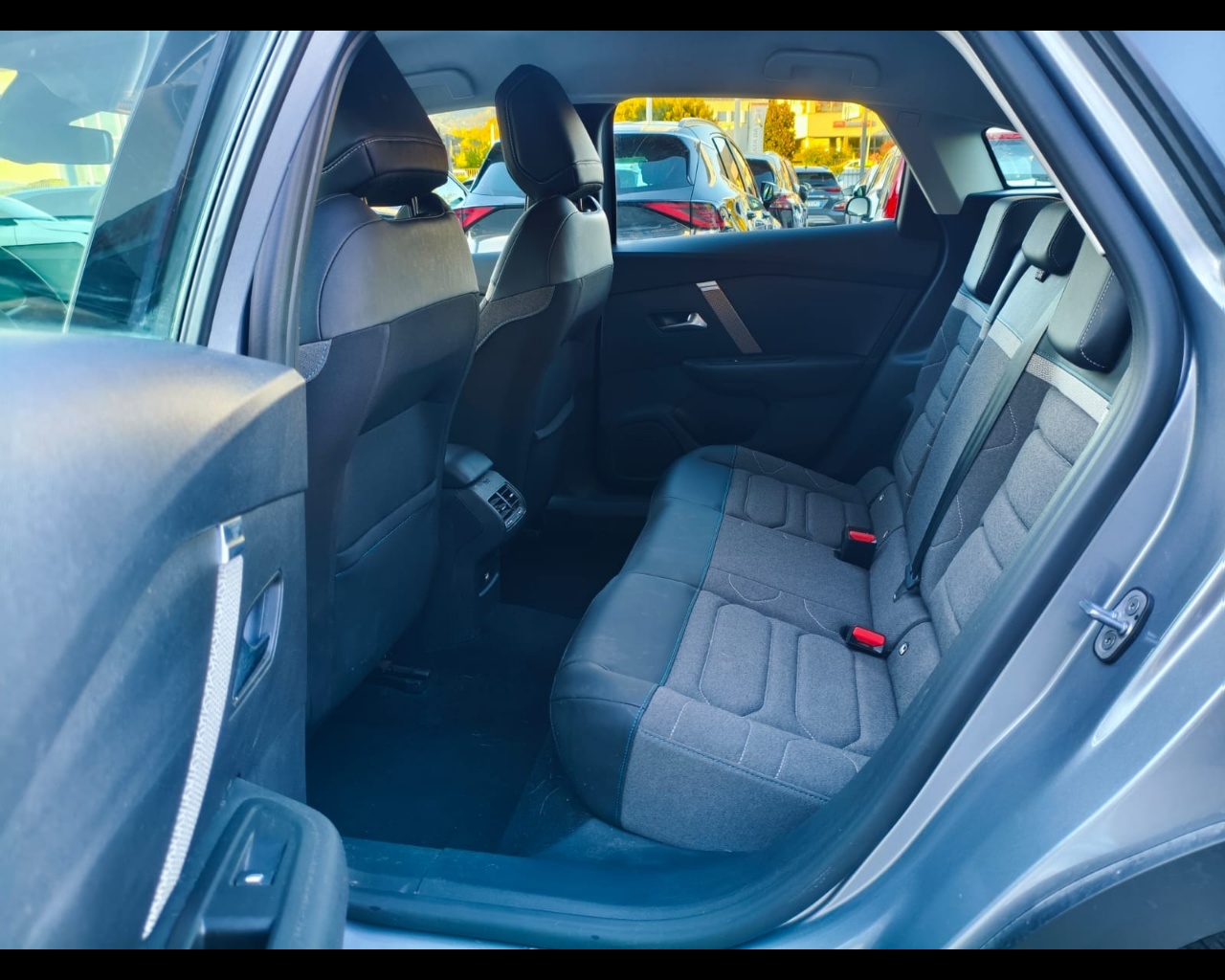 Foto CITROEN C4 1.2 puretech Plus s&s 130cv