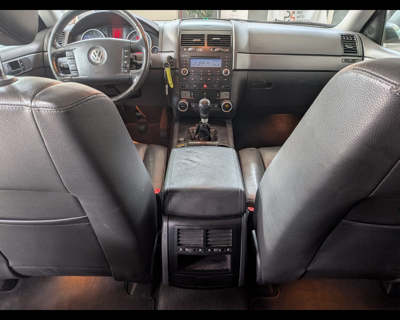 Foto VOLKSWAGEN Touareg 2.5 tdi R5 dpf FL