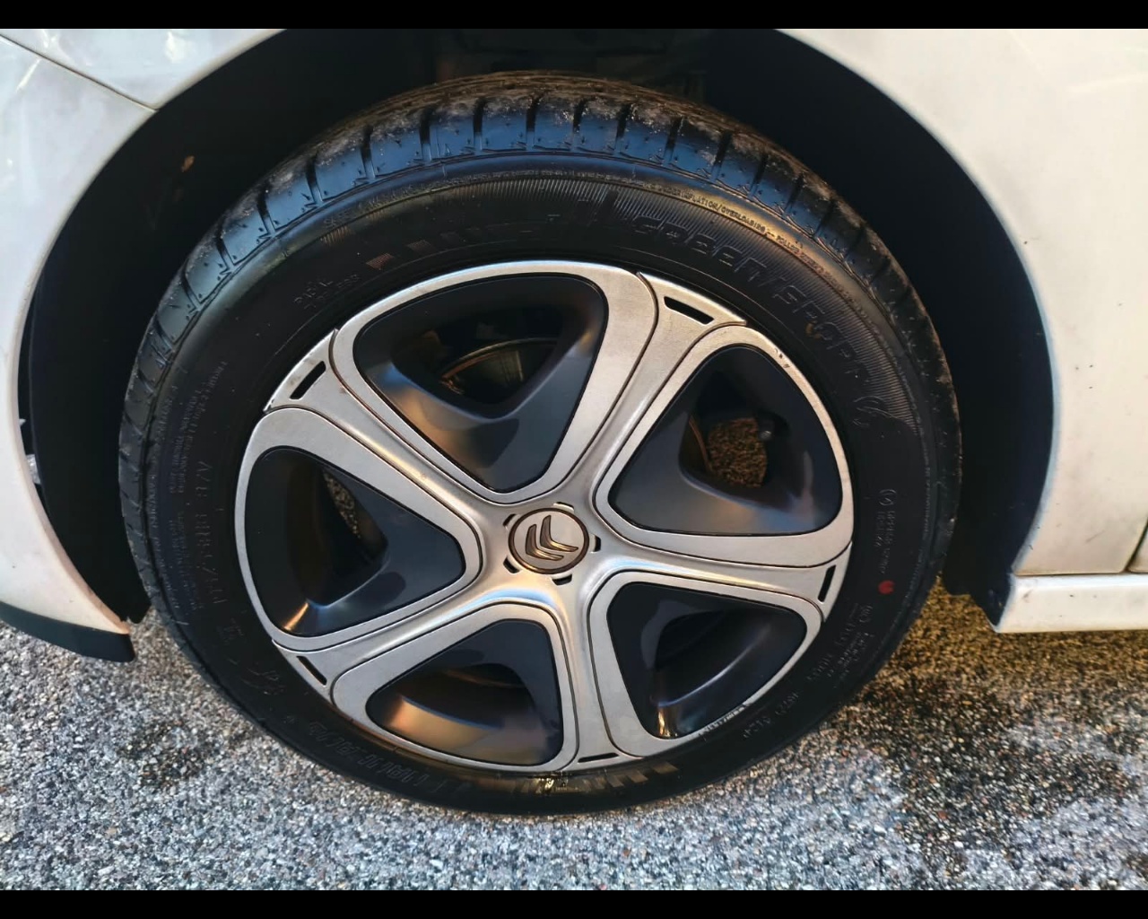 Foto CITROEN C3 1.2 puretech Feel edition 82cv