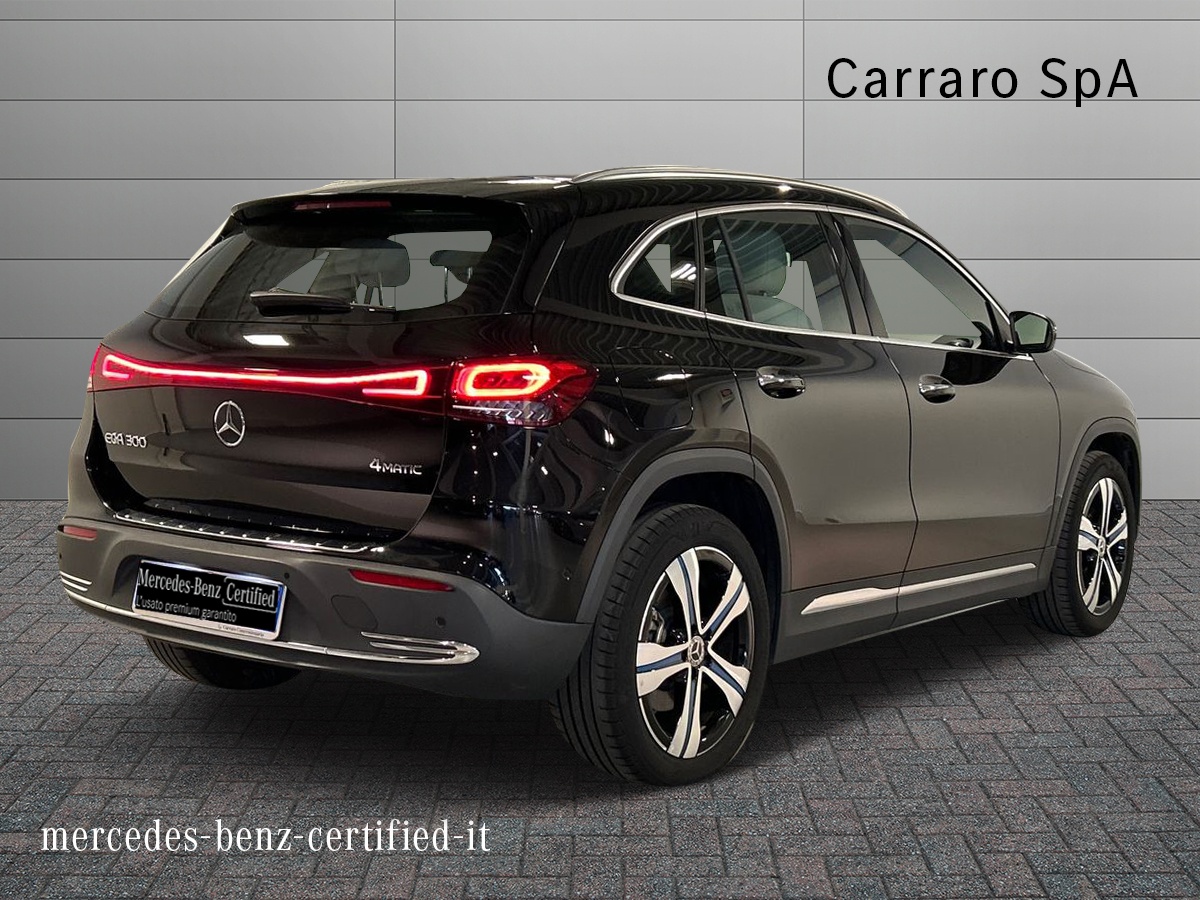 Mercedes EQA EQA 300 Sport Plus 4Matic - 2