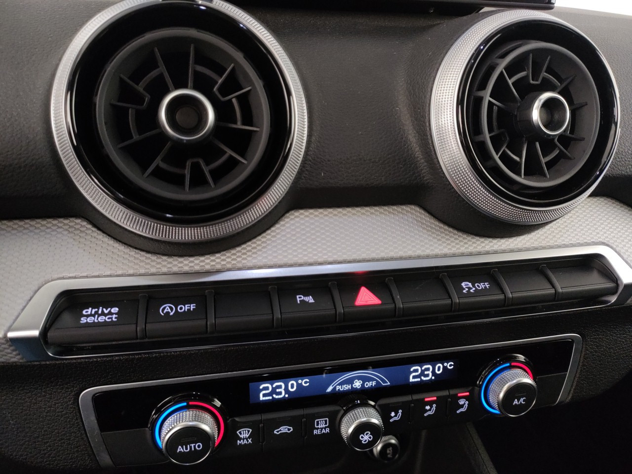 Audi Q2 Usato 2025 Q2 San Zeno Naviglio