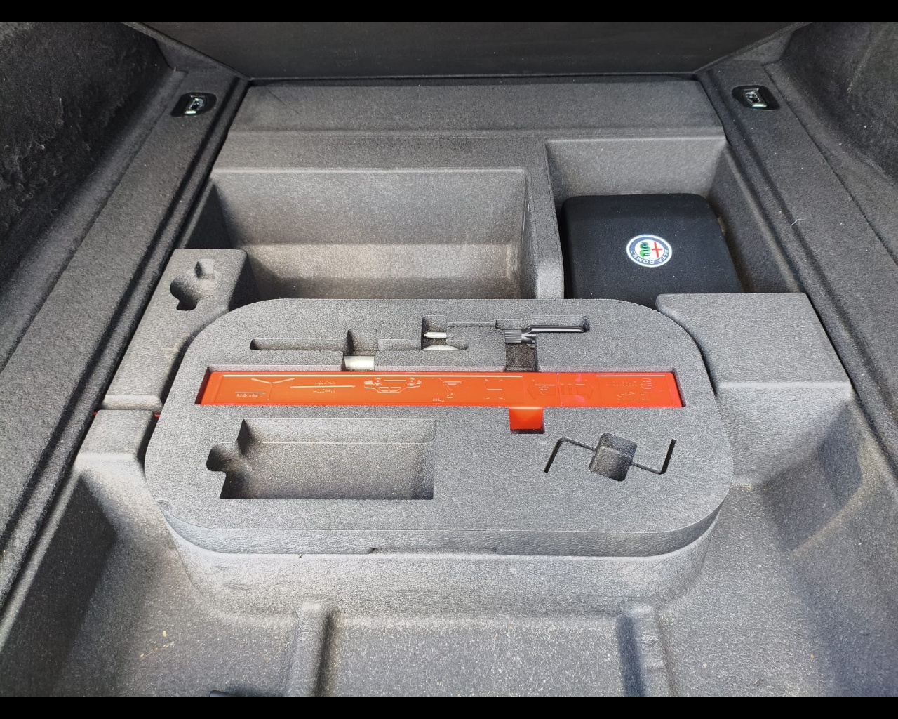 Foto ALFA ROMEO Stelvio 2.0 t First Edition Q4 280cv auto