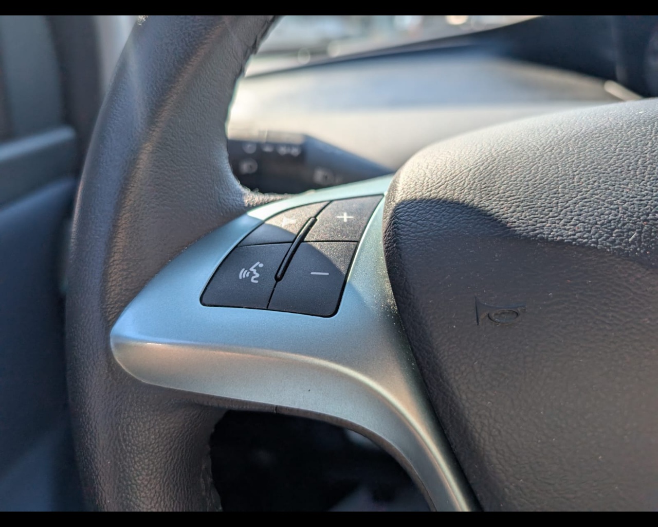 Foto LANCIA Ypsilon 1.0 firefly hybrid Platino s&s 70cv