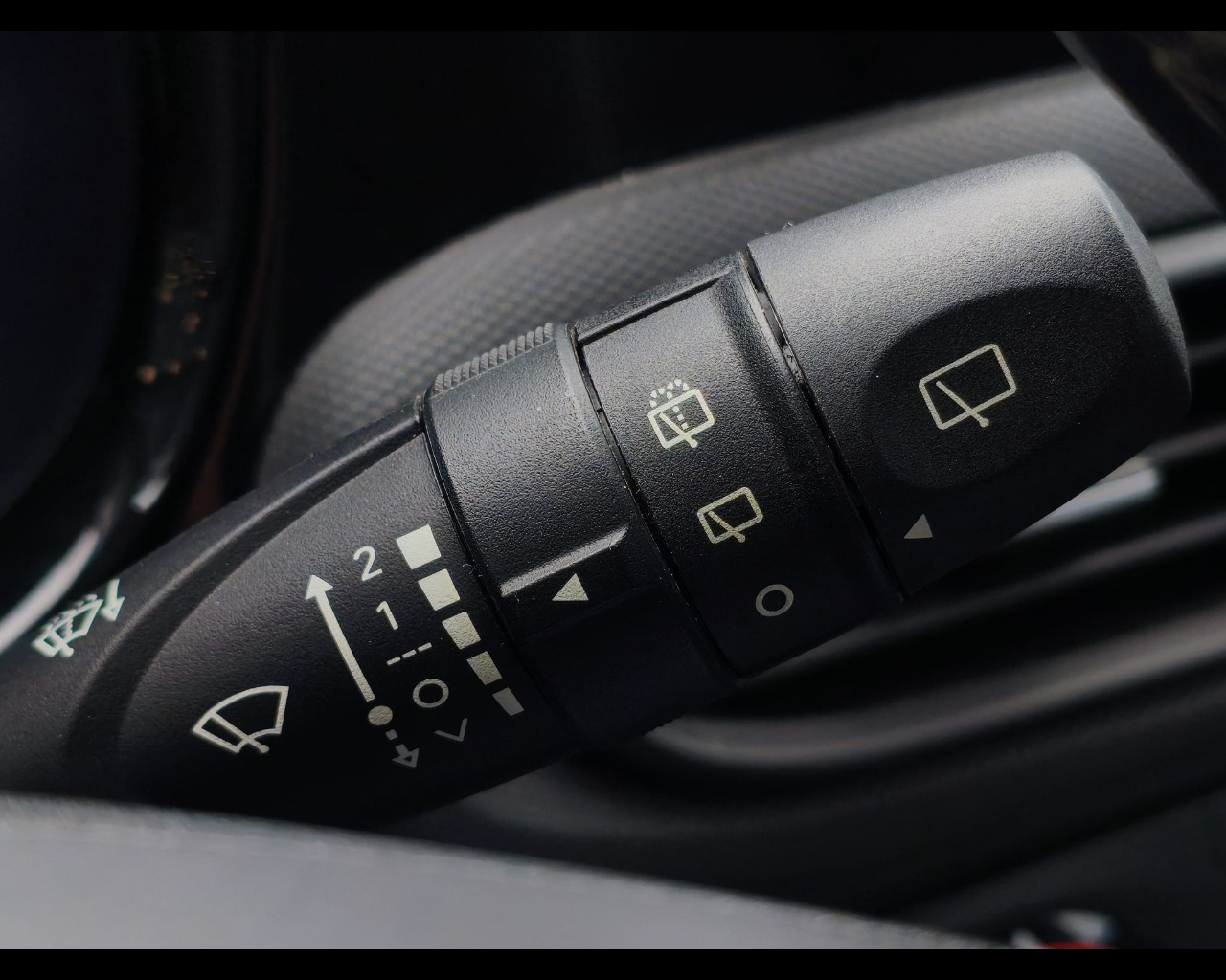 Foto HYUNDAI i10 1.0 mpi Tech Connect Pack