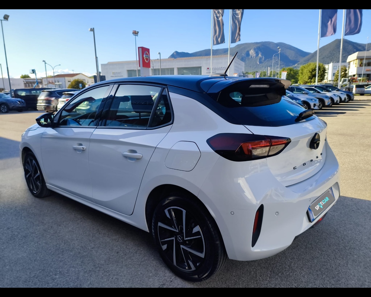 Foto OPEL Corsa 1.2 hybrid GS 100cv dct6