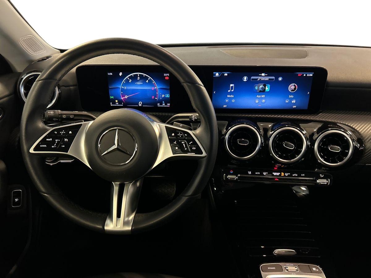 Mercedes  CLA Shooting Brake 180 D Advanced 8G-DCT - 11