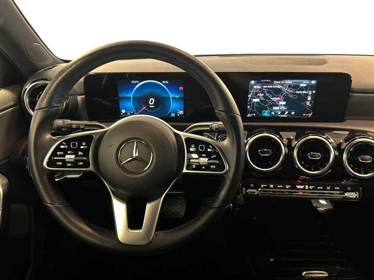 Mercedes Classe A Classe A 180 D Sport 8G-DCT - 11