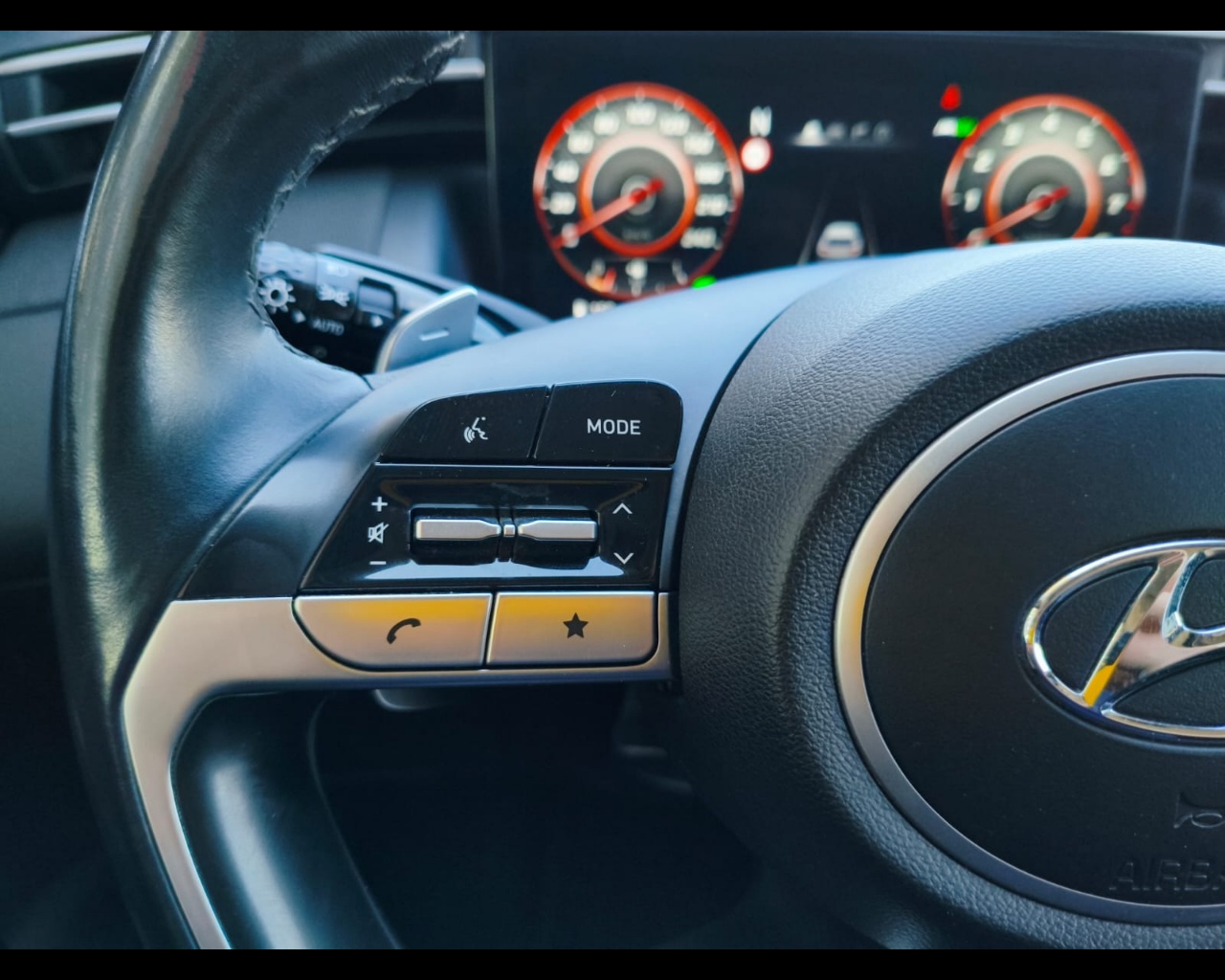 Foto HYUNDAI Tucson 1.6 hev Exellence 2wd auto