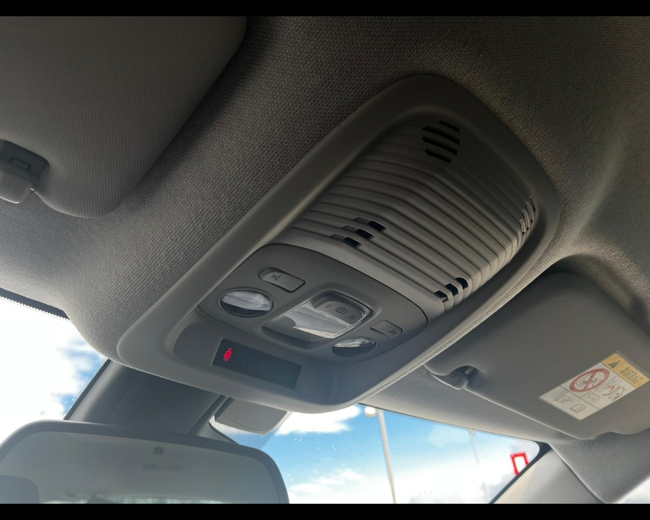 Foto CITROEN C3 Aircross 1.5 bluehdi Shine Pack s&s 110cv