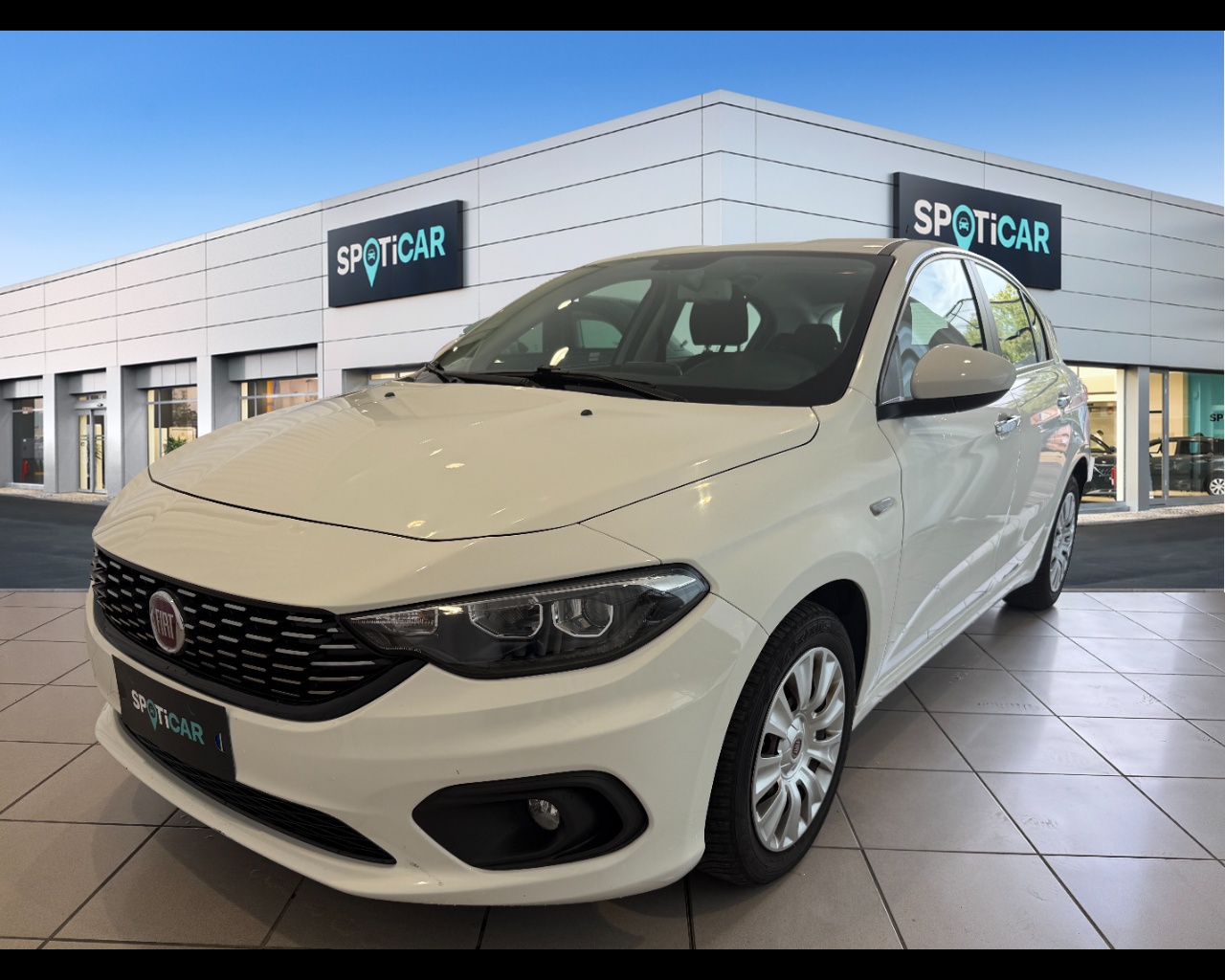 FIAT Tipo Tipo 5p 1.4 Easy Business 95cv my19 Benzina Usato