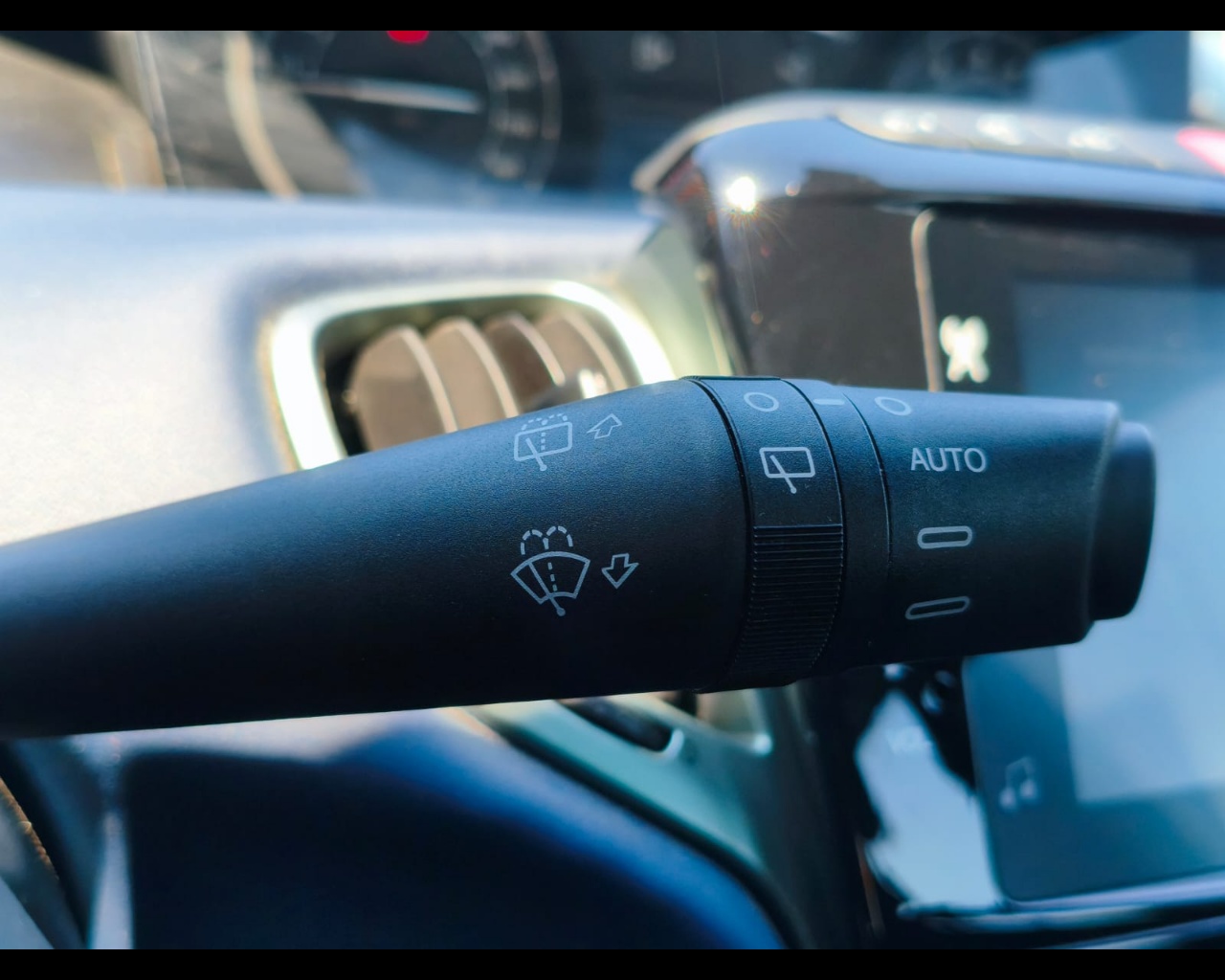 Foto LANCIA Ypsilon 1.0 firefly hybrid Platino s&s 70cv