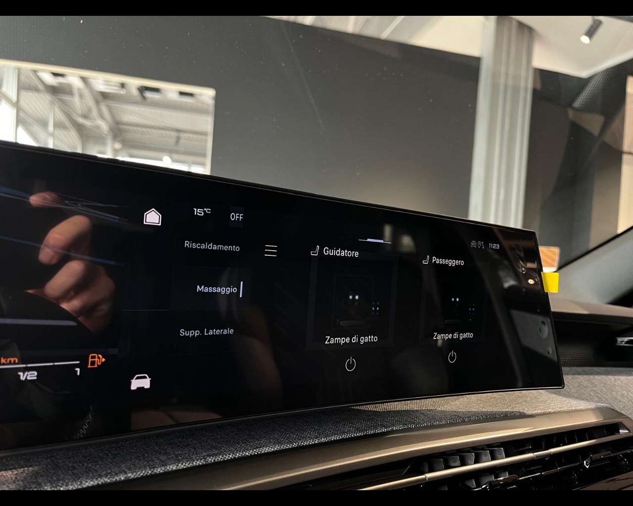 Foto PEUGEOT 3008 1.2 hybrid GT 136cv e-dcs6