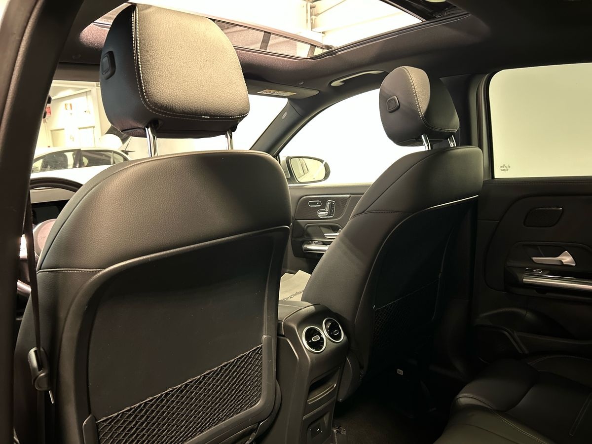 Mercedes GLA GLA 200 D Premium 4Matic 8G-DCT - 18