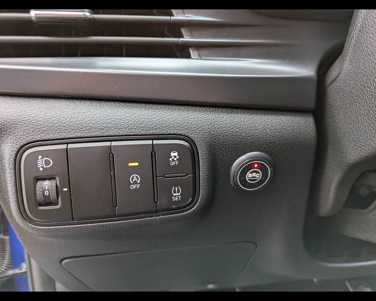 Foto HYUNDAI Bayon - Bayon 1.2 Gpl Xline