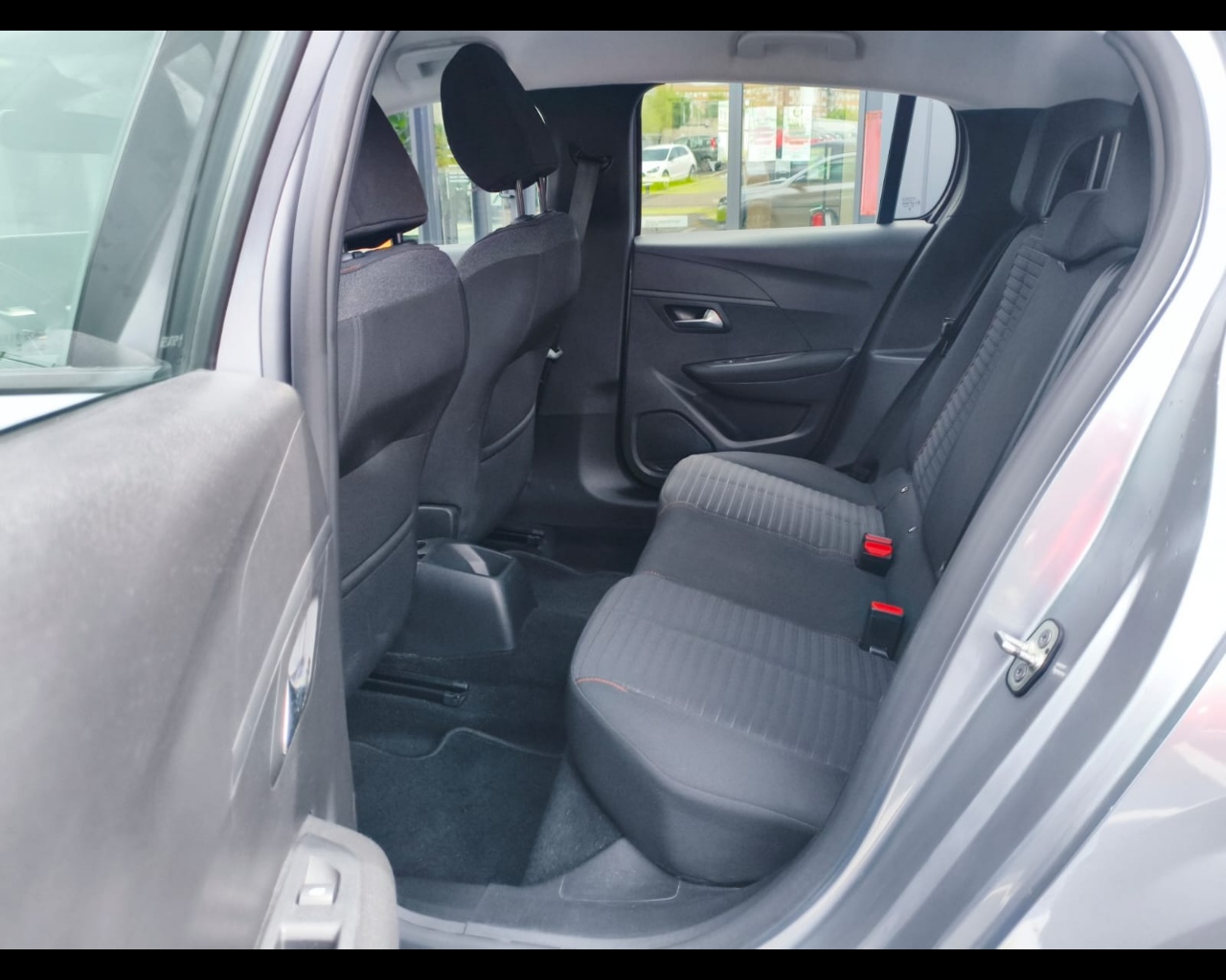 Foto PEUGEOT 208 1.2 puretech Active Pack s&s 75cv