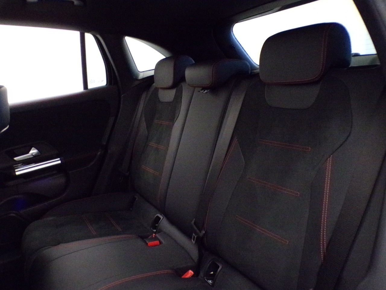 Mercedes GLA GLA 180 D AMG Line Advanced Plus 8G-DCT - 14