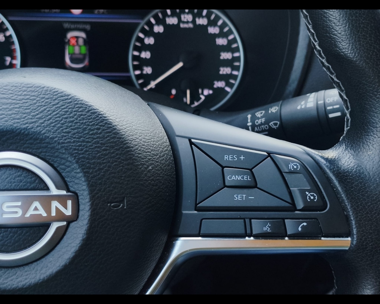Foto NISSAN Juke 1.0 dig-t N-Connecta 114cv