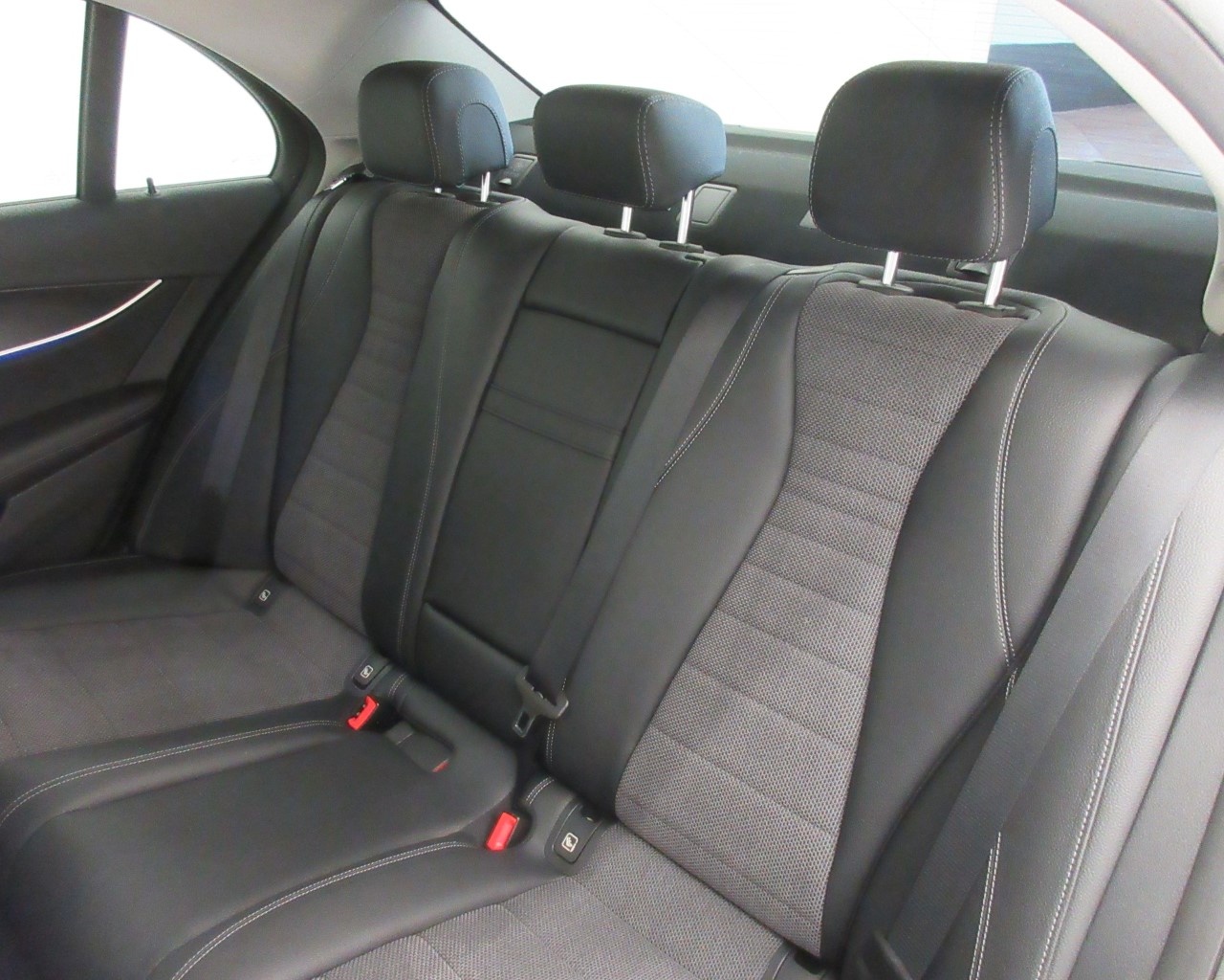 Mercedes Classe E Berlina Classe E Berlina 300 e EQ-POWER Premium 9G-Tronic Plus - 14