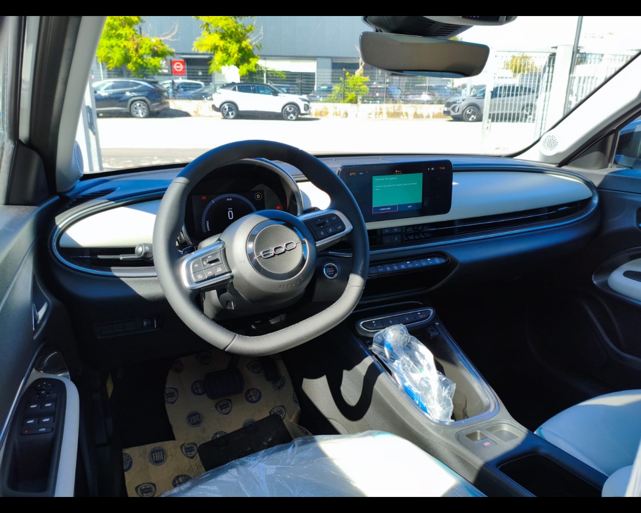 Foto FIAT 600 Hybrid My25 La Prima Hybrid 100cv