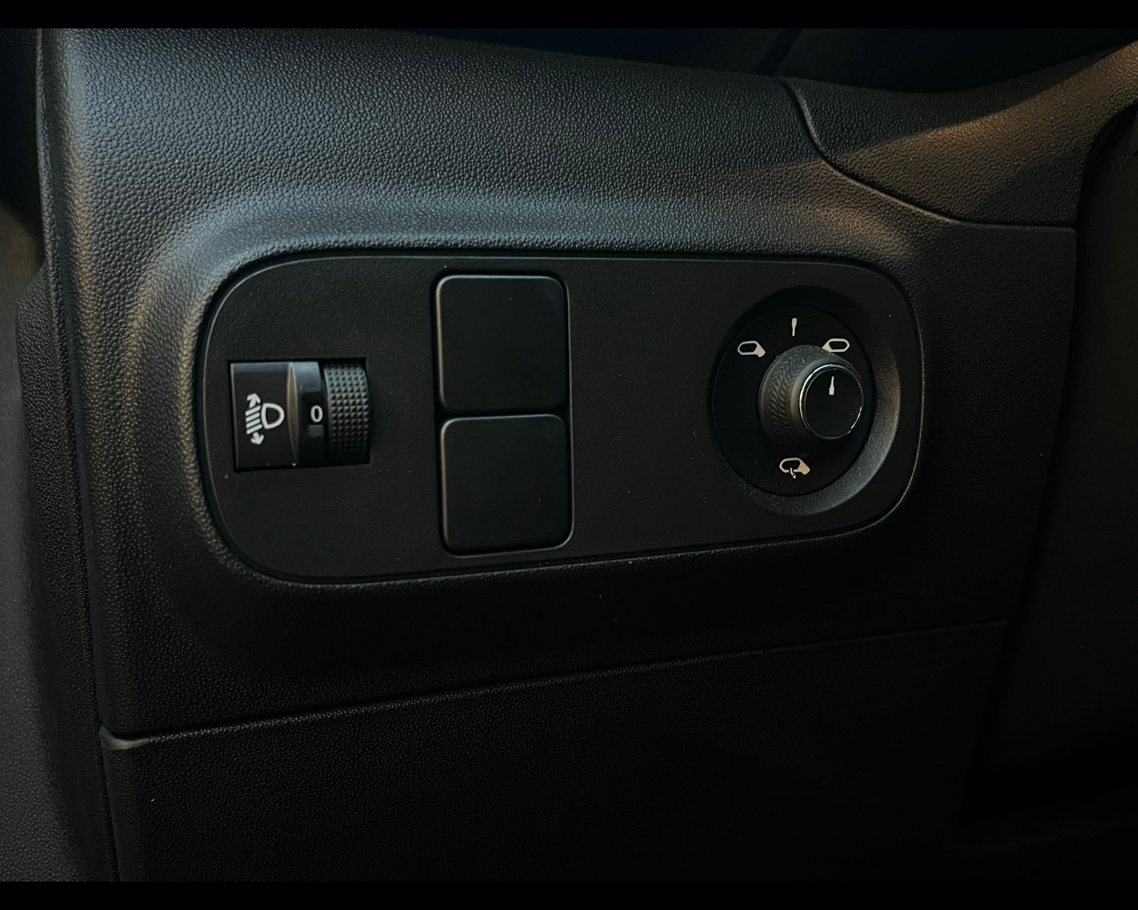 Foto CITROEN C3 1.2 puretech Shine Pack s&s 110cv 