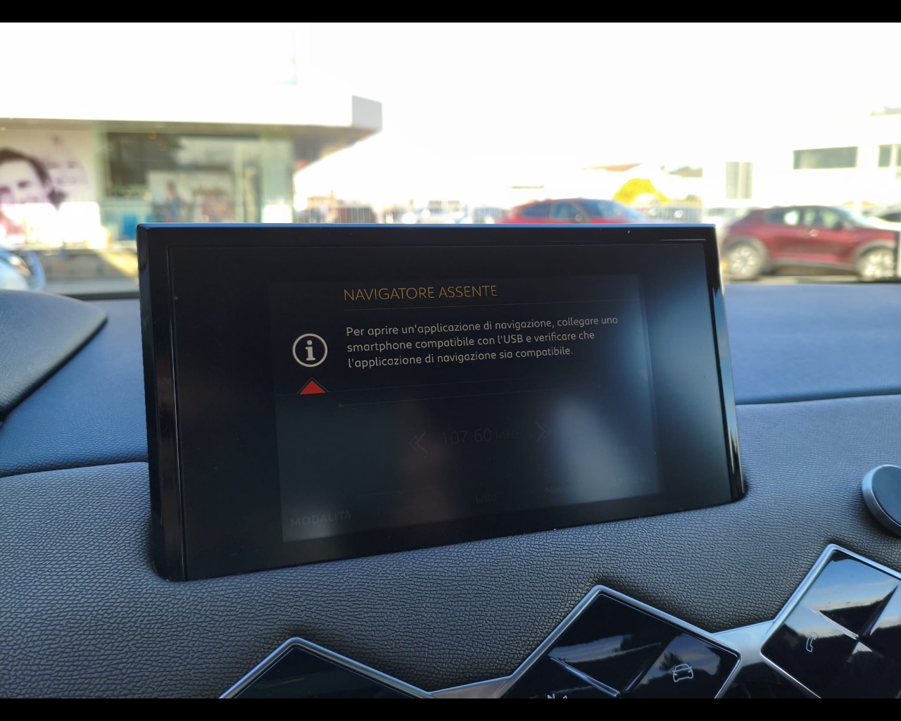 Foto DS DS3 Crossback 1.5 bluehdi So Chic 100cv