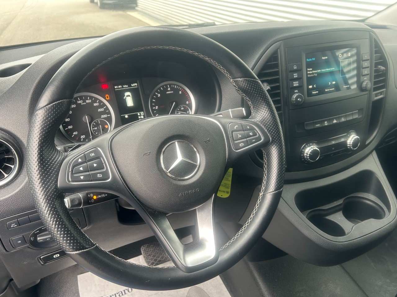 Mercedes Vito vito 119 cdi compact mixto Business auto E6 - 8