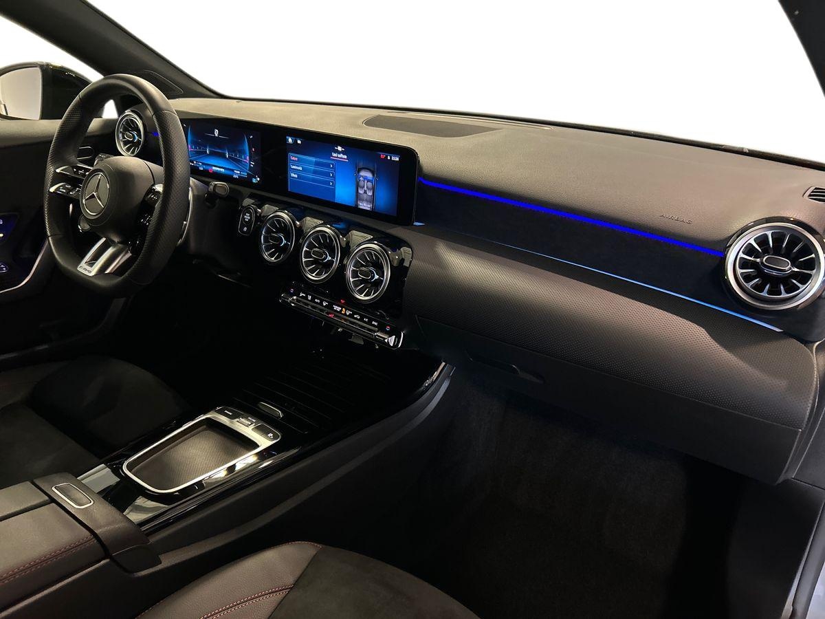 Mercedes-AMG  Classe A AMG 35 AMG Line Premium 4Matic Speedshift DCT AMG 8G - 15