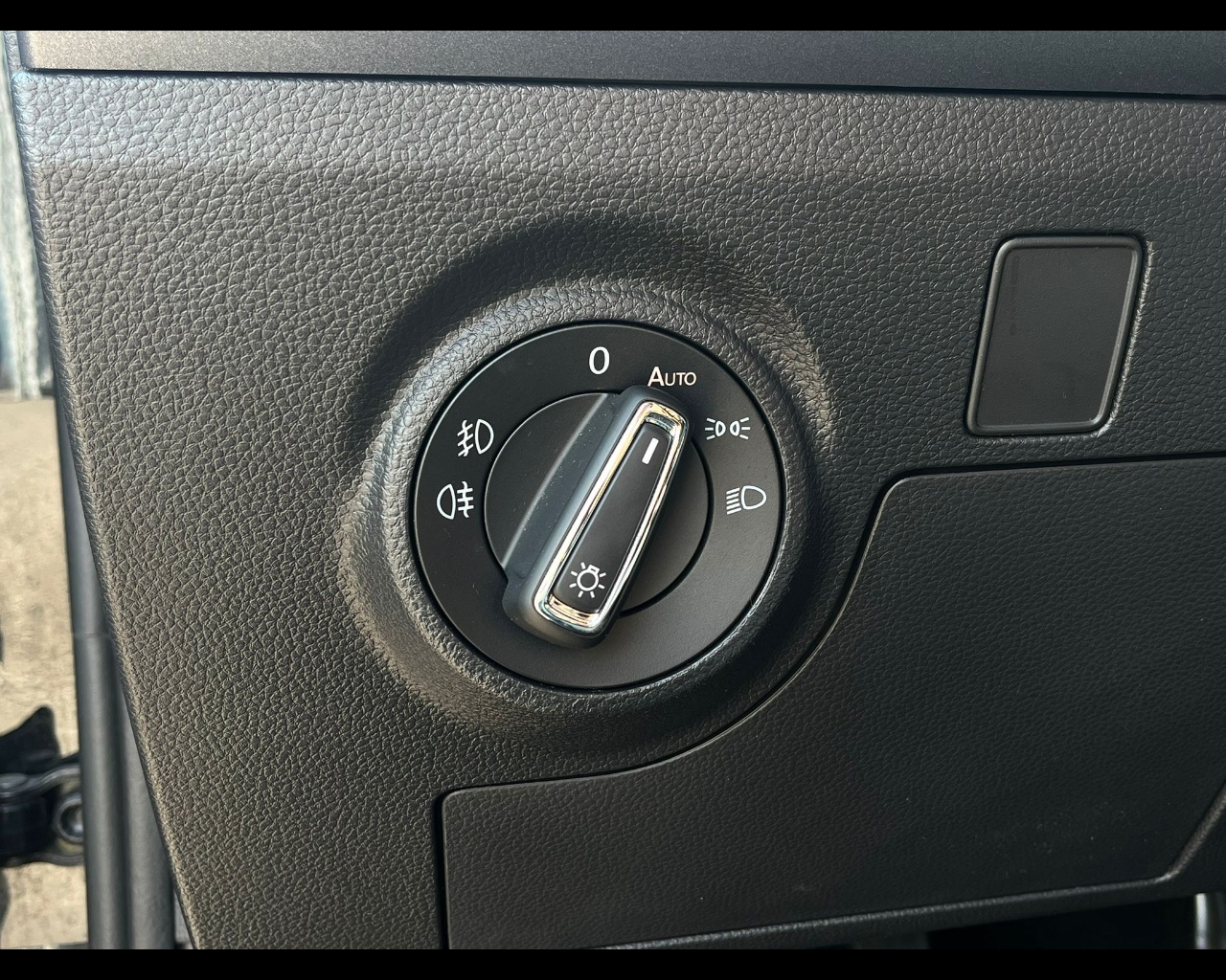 Foto SEAT Arona 1.0 tgi Black Edition 90cv