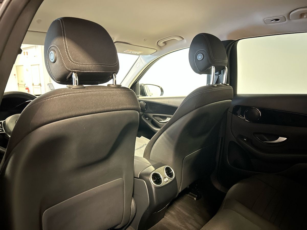 Mercedes GLC GLC SUV 300 de Plug in hybrid (de EQ-POWER) Sport 4Matic 9G-Tronic Plus - 18