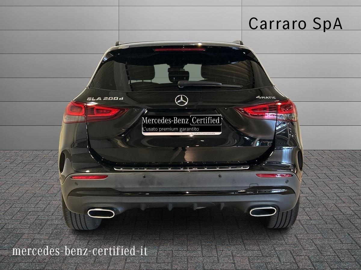 Mercedes GLA GLA 200 D Premium 4Matic 8G-DCT - 4