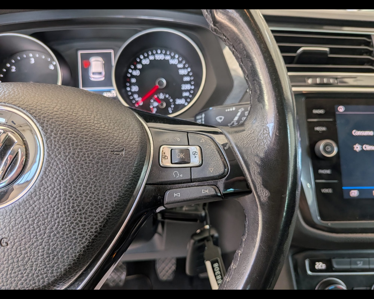 Foto VOLKSWAGEN Tiguan 2.0 tdi Business 150cv