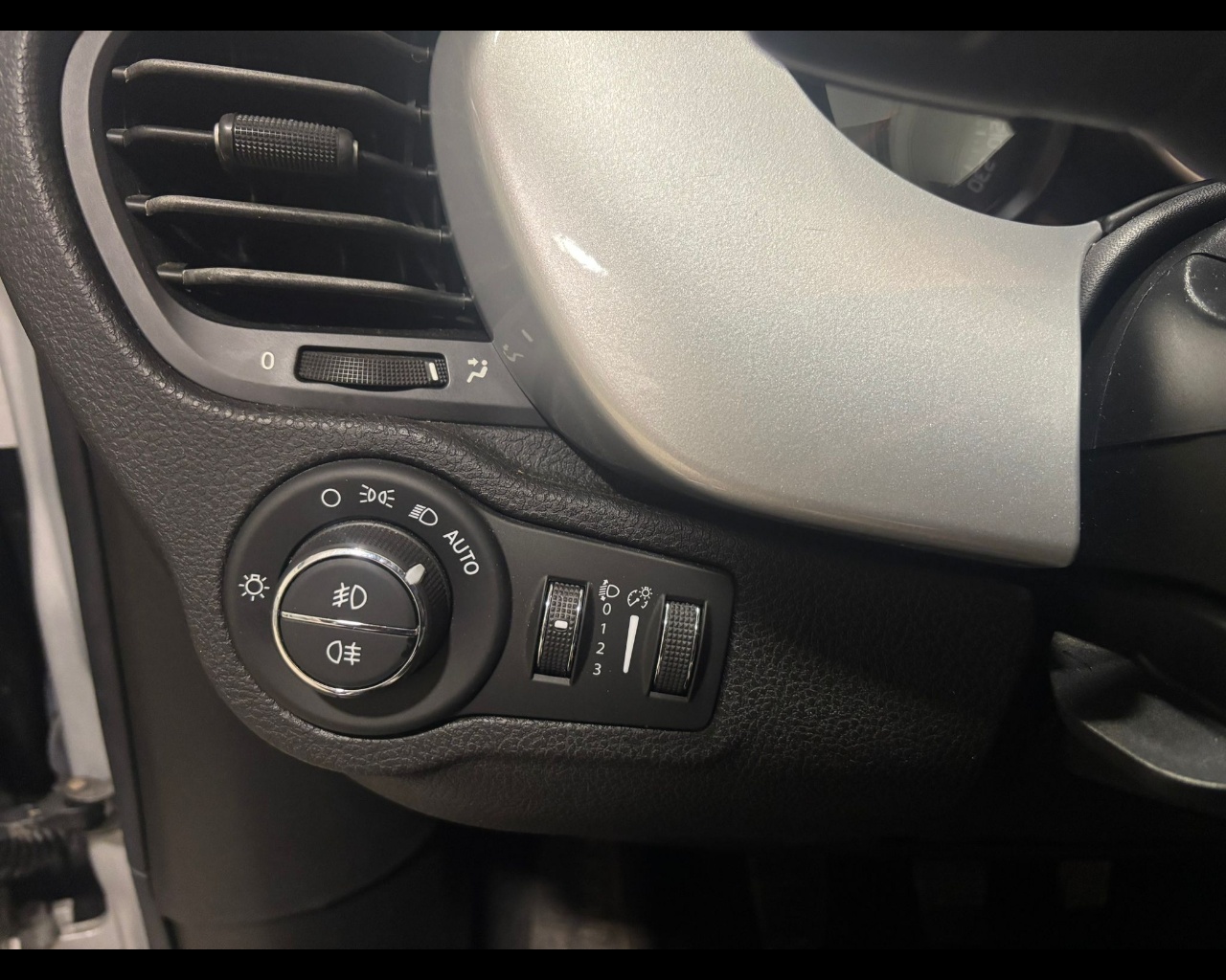 Foto FIAT 500X 1.6 mjt Lounge 4x2 120cv 