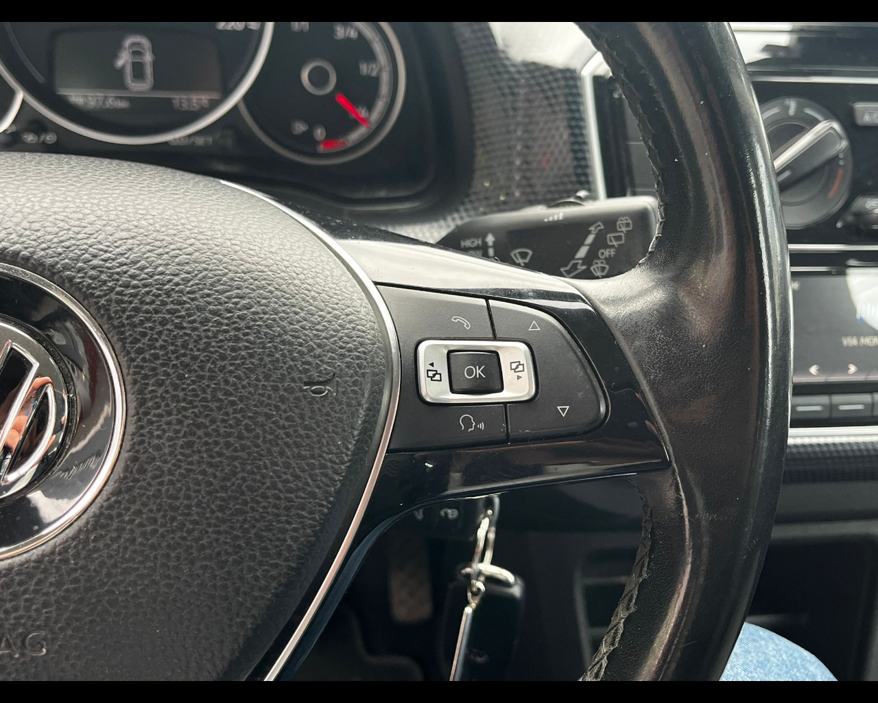 Foto VOLKSWAGEN up! 5p 1.0 Move up! 60cv