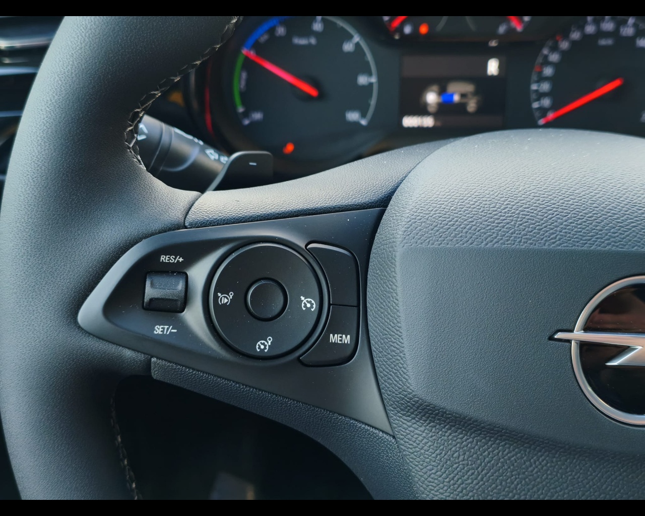 Foto OPEL Corsa 1.2 hybrid Edition 100cv dct6