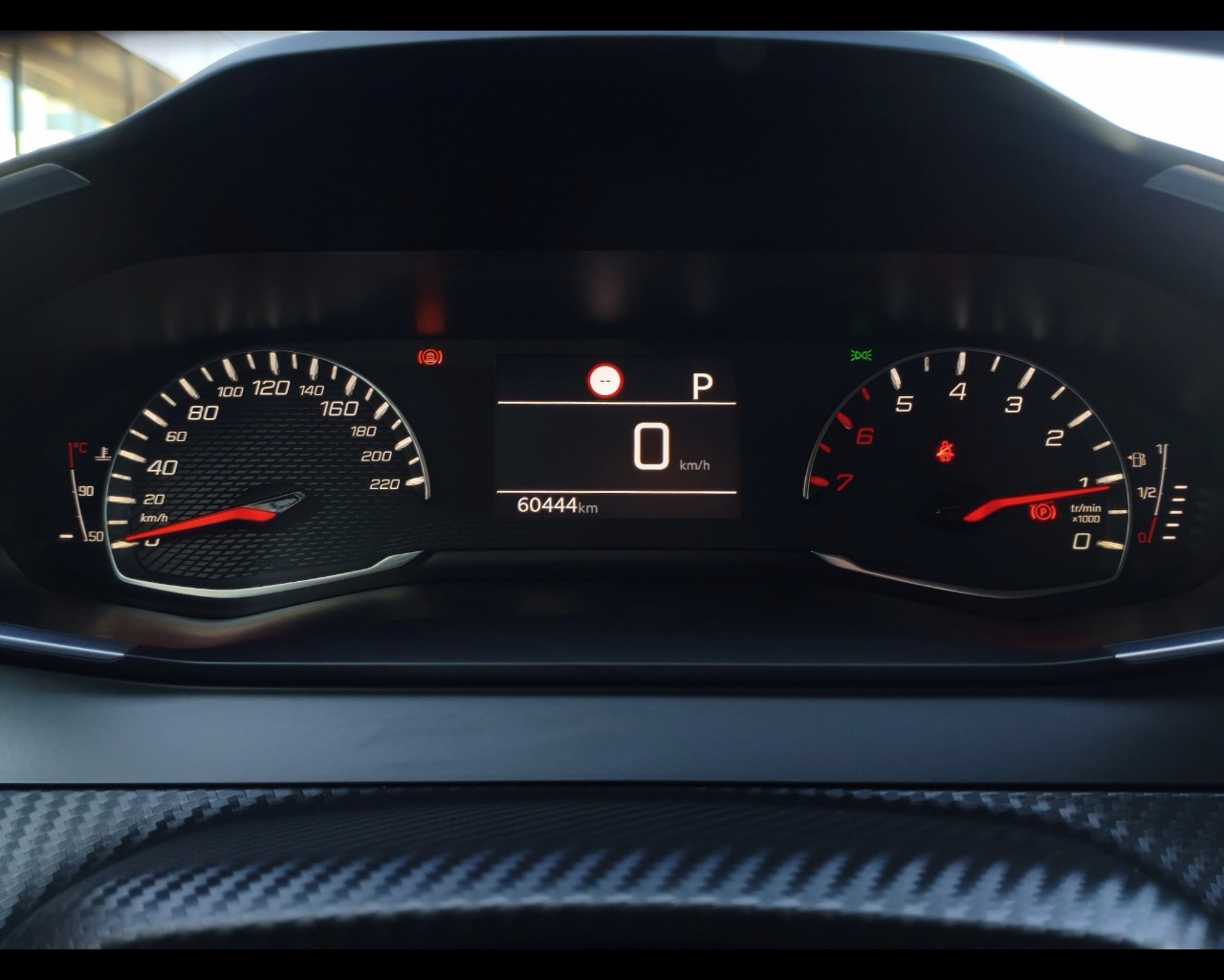 Foto PEUGEOT 2008 1.2 puretech Allure s&s 130cv eat8