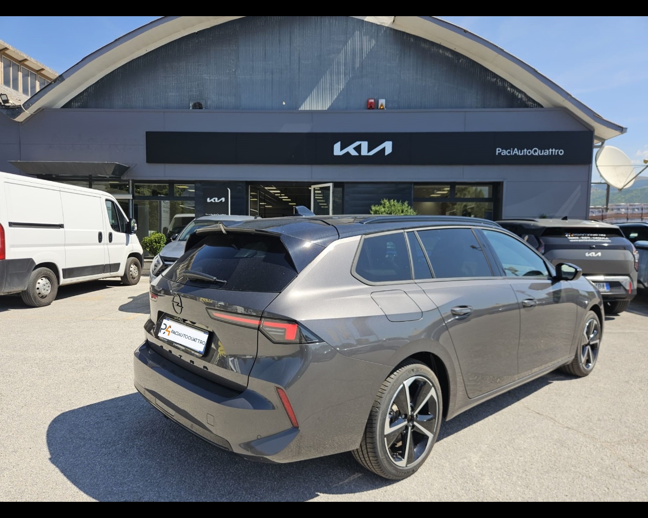 Foto OPEL Astra Sports Tourer 1.2 t GS s&s 130cv